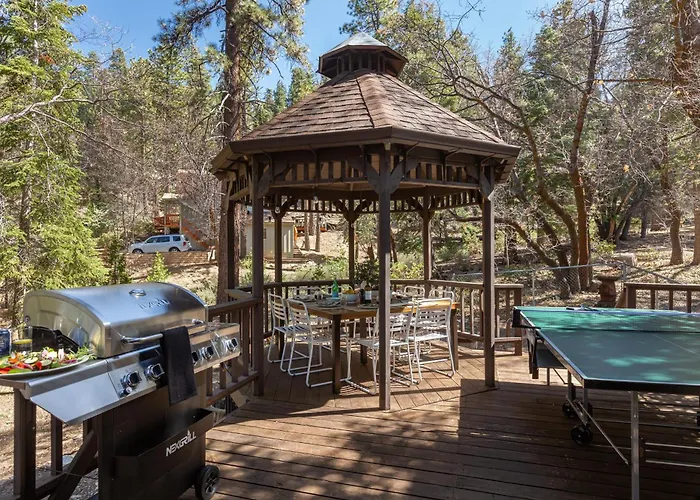 Turtlebear By Avantstay Stunning Character Cabin W Entertainers Patio Table Tennis